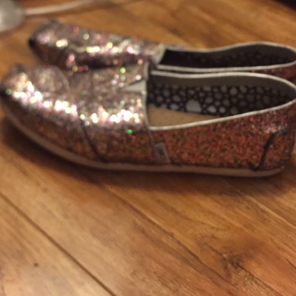 Multi colored glitter toms