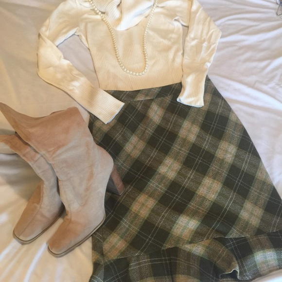 Green plaid woven skirt