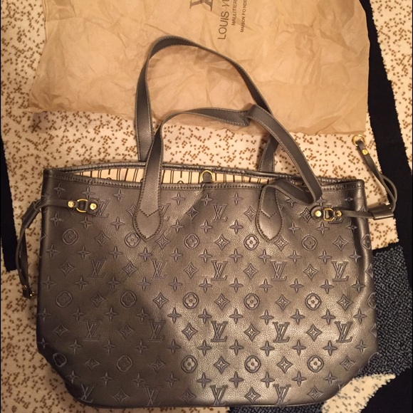 ✨LV TOTE BAG✨ - Picture 2 of 3