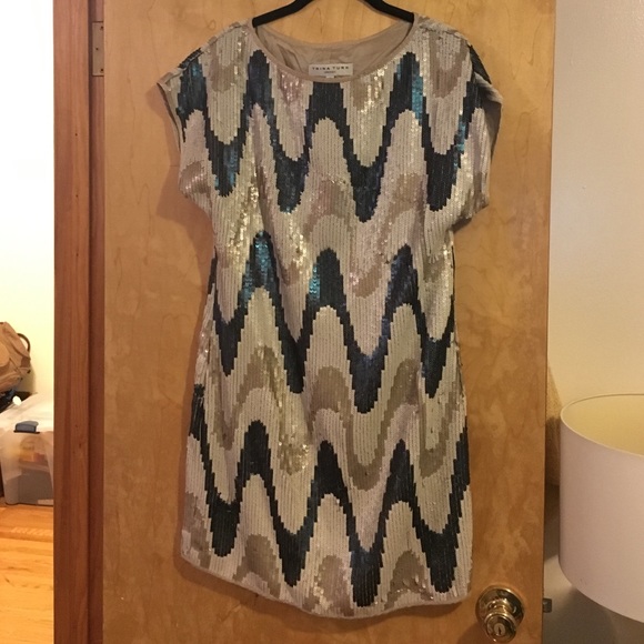 Short sleeve sequin dress