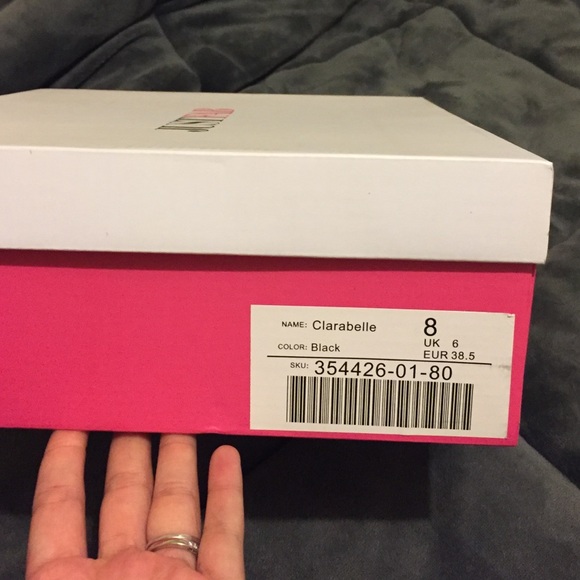 Black high heels - Picture 3 of 3