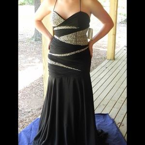 Elegant long black prom dress