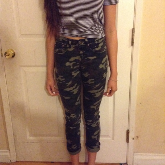 Camouflage pants - Picture 1 of 2