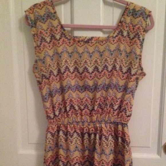 Boho cinched waist dress with scoop back - Picture 2 of 4