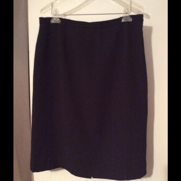 Black skirt