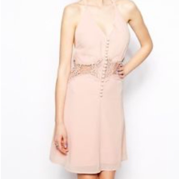 Jarlo dress in peach size xs