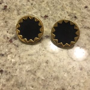 House of Harlow earnings