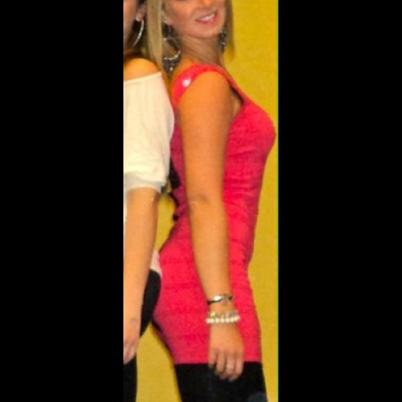 SOLD Coral pink BodyCon dress - Picture 1 of 4