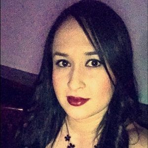 Meet your Posher, Juliana