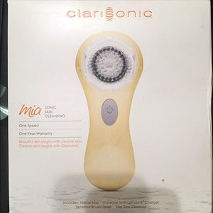 New Clairsonic Mia w/ bonus Antrodia Skincare mask