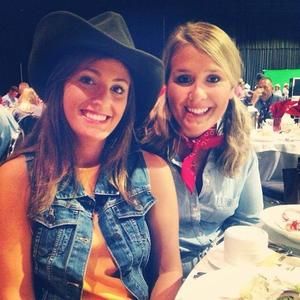 Meet your Posher, Christine