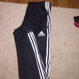 Adidas jogger sweats. LIMITED TIME ON THIS PRICE