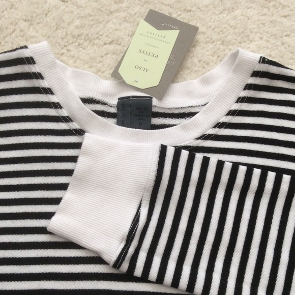 🆕 Anthropologie LEFT OF CENTER Parker Sweatshirt - Picture 2 of 3