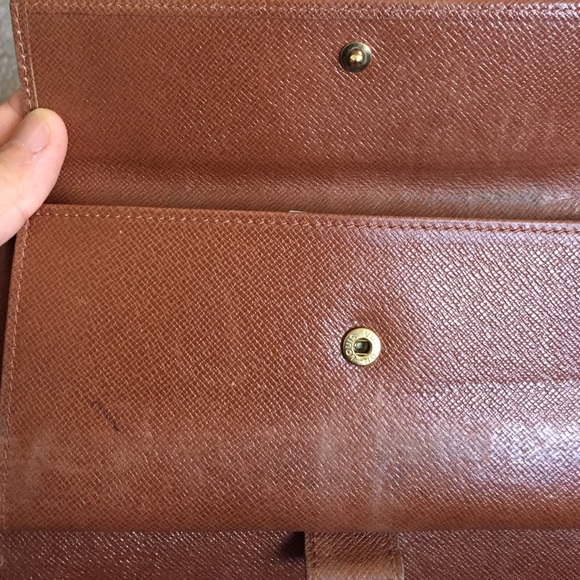 More pics of LV continental wallet