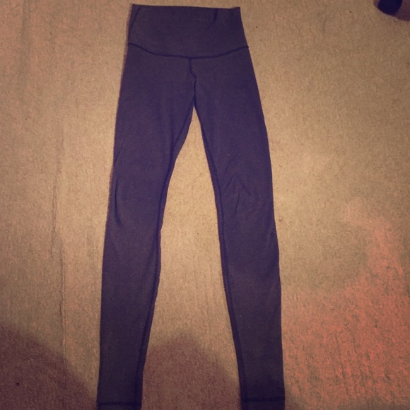 Authentic LULULEMON grey leggings