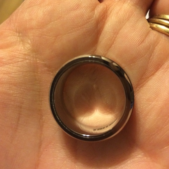 🔥Women's Wedding Band from Kay Jeweler🔥 - Picture 3 of 4