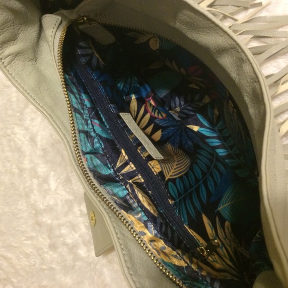 Fringe purse - Picture 2 of 2