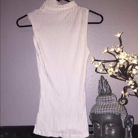 White Minnie Turtle Neck