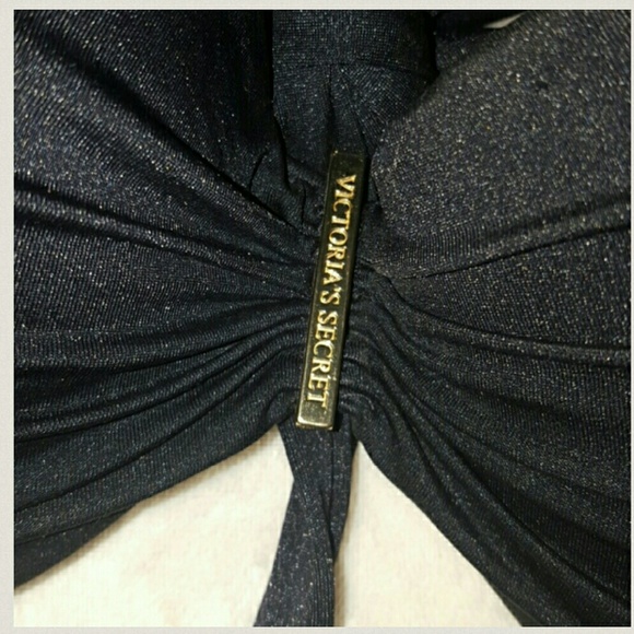 👄Victoria's Secret Bikini Top ~ 36C