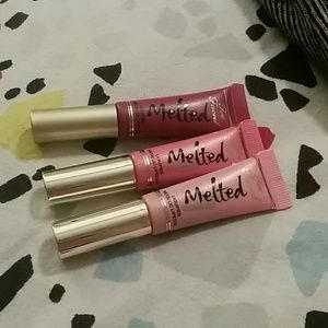 Too Faced Melted Minnies!