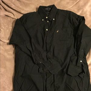 Men's Nautica button up shirt size medium