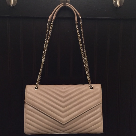 Forever 21 adjustable quilted Purse