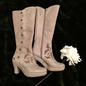 Neosens gray leather boots