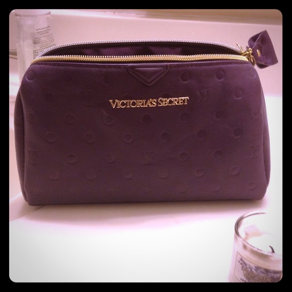 VS make up bag