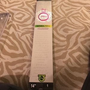 1pack of Luscious jet black hair by Hollywood Zio