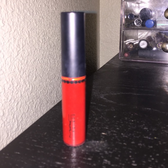 MAC Ruby Woo lip gloss
