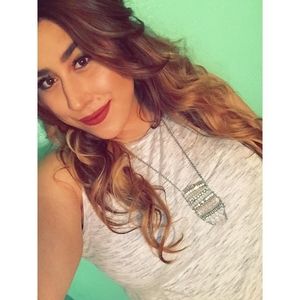 Meet your Posher, Selena