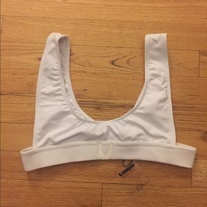 Minimale Animale Shorebreak Bikini Top in Smoke
