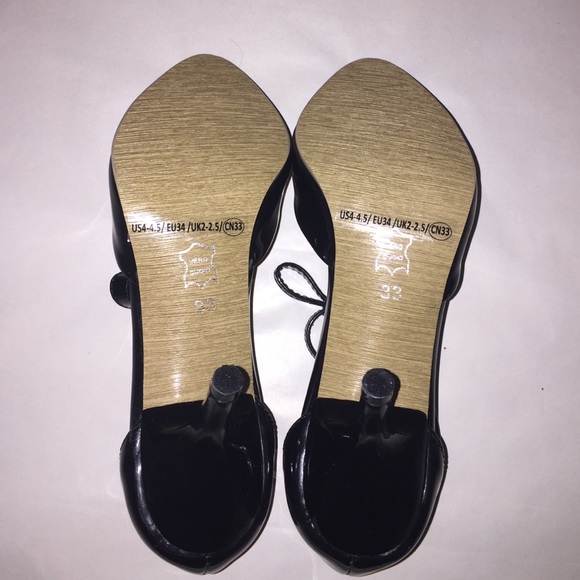 Brand New Black Pointy Toe Pumps - Picture 3 of 4