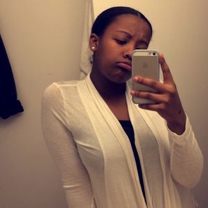 Meet your Posher, Saron