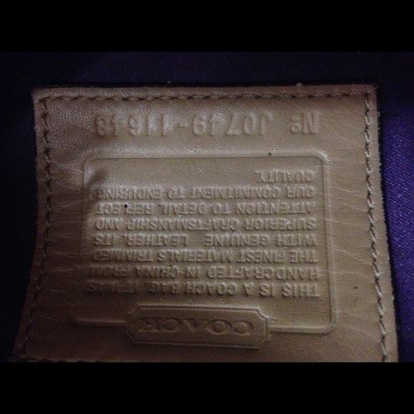 Coach purse - Picture 4 of 4