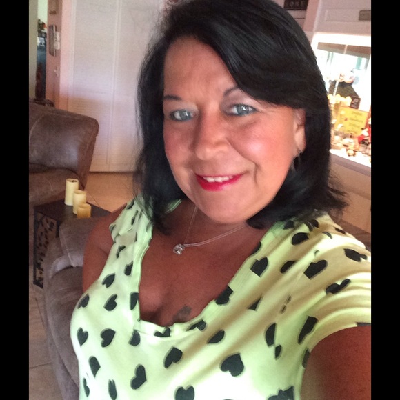 Meet your Posher, Frances - Picture 1 of 1