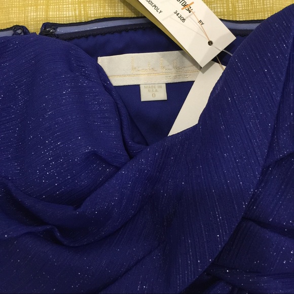 Reduced!!! Nicole Miller - blue short gown