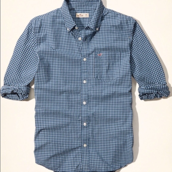 Hollister Men's Small long sleeve Shirt