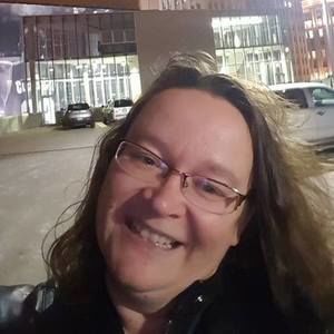 Meet your Posher, Kelly