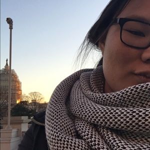 Meet your Posher, Caroline