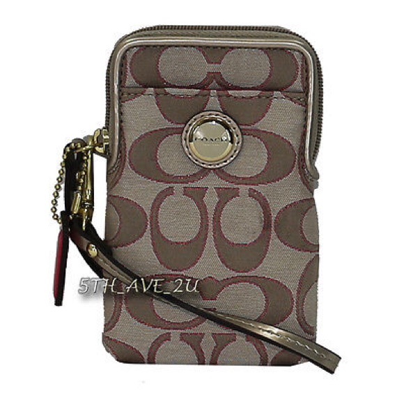 Coach Poppy Phone Case Wallet Wristlet