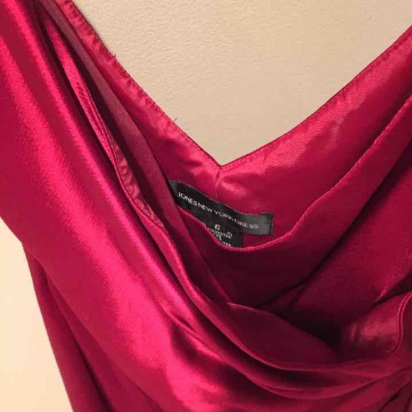 Sexy Red Dress - Picture 3 of 3