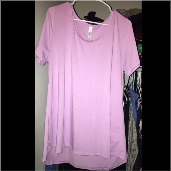 NWOT LulaRoe Lavender Classic Tee in XL