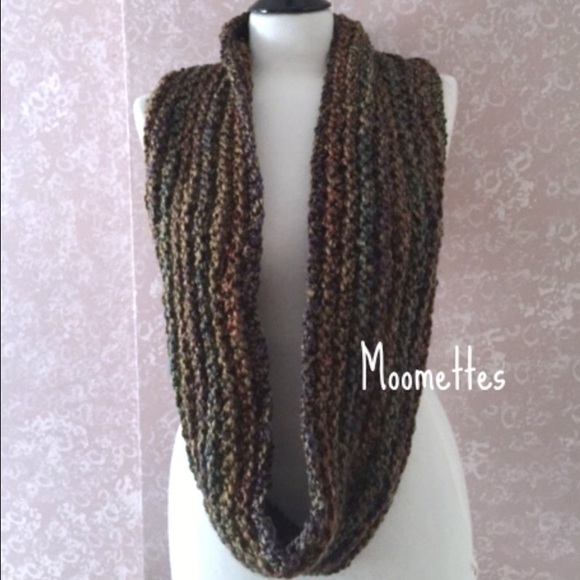 Handmade Infinity Scarf Brown Green Crochet - Picture 2 of 4