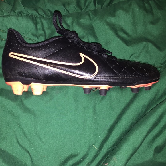 Nike Women Soccer Cleats