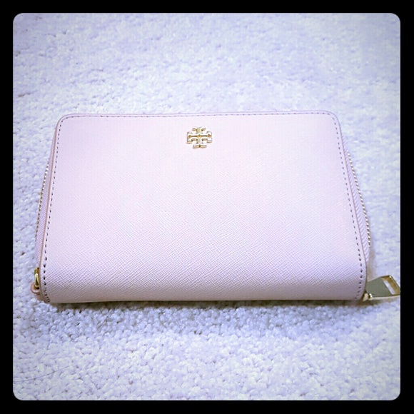 Tory Burch Pale Pink Wallet