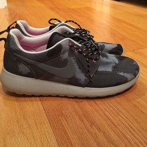 Nike Roshe Runs