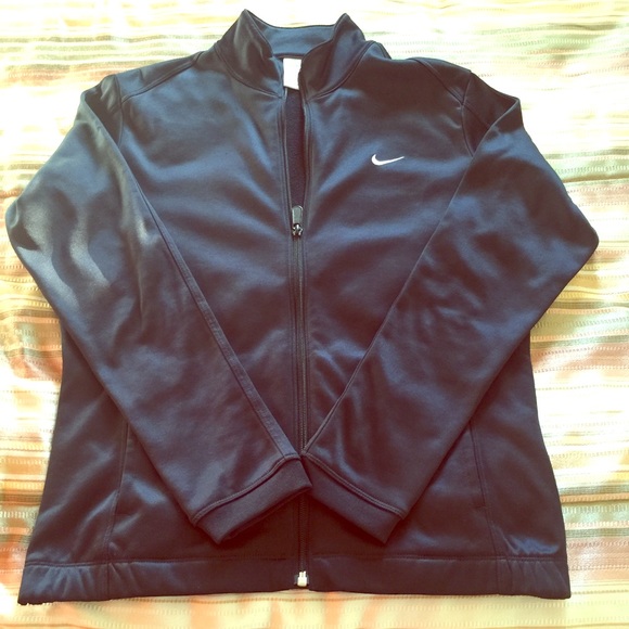 Womens black Nike golf therma fit