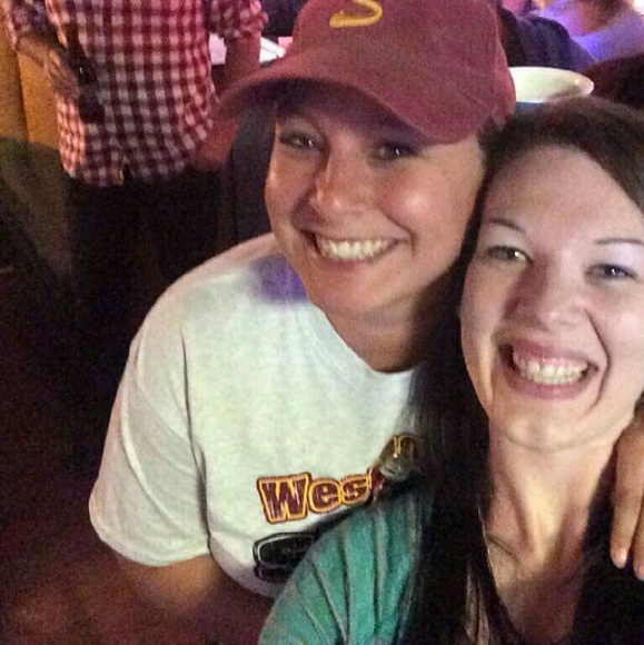 Meet your Posher, Amy - Picture 2 of 2