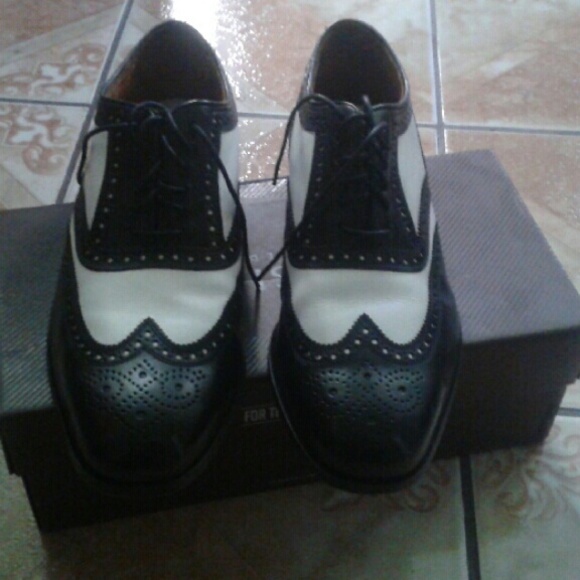 Spectator shoes
